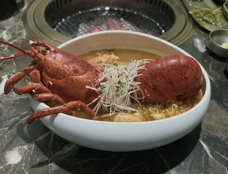 대보정 시청역점 · 광화문 맛집 한우오마카세 · 따뜻하게 마무리하는 국물 요리