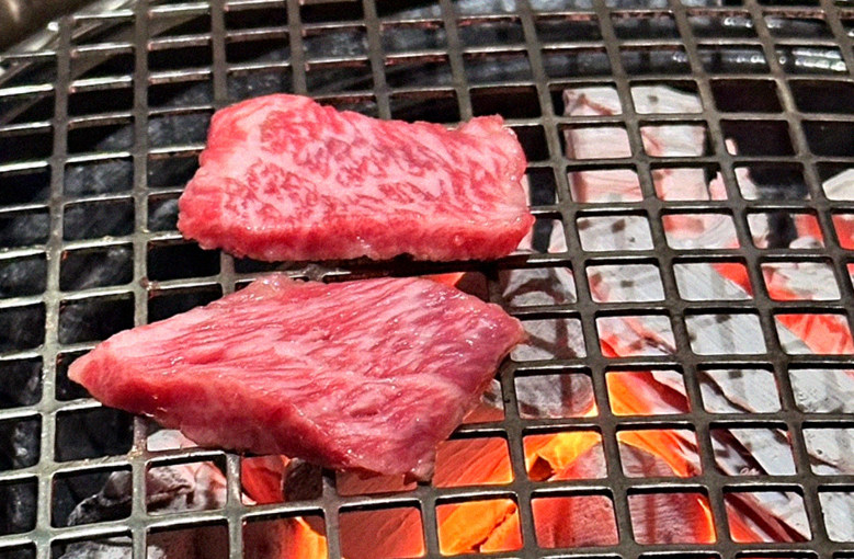 대보정 시청역점 · 광화문 점심맛집 광화문 맛집 · 비장탄 그릴 위에서 익어가는 한우