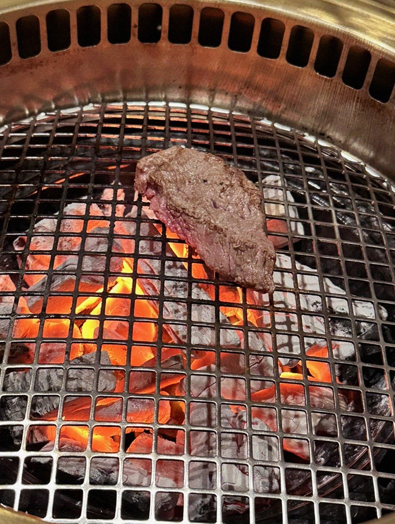 대보정 시청역점 · 광화문 점심맛집 광화문 맛집 · 비장탄 그릴 위에서 익어가는 한우