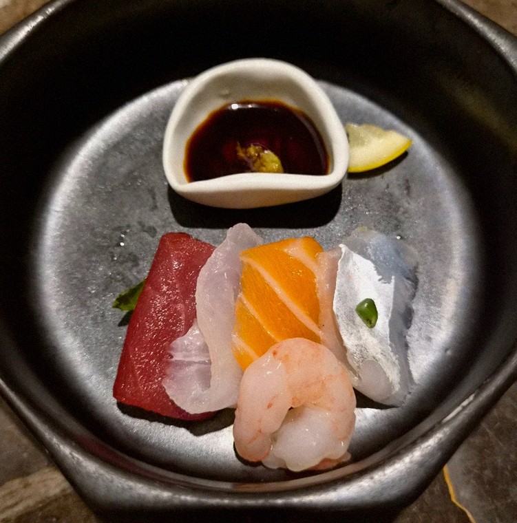 DAEBOJUNG City Hall · コースに添えられる海鮮料理