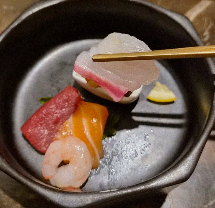 DAEBOJUNG City Hall · コースに添えられる海鮮料理