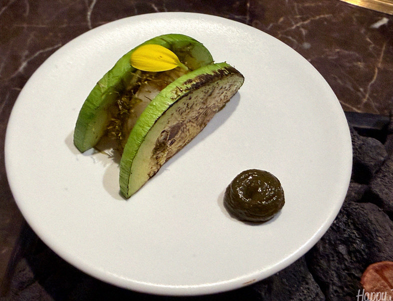 대보정 시청역점 · 서울 한우오마카세 한우오마카세 · 한 접시씩 정성껏 플레이팅된 한우 코스 요리