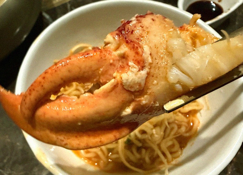 대보정 시청역점 · 서울 한우오마카세 한우오마카세 · 코스에 곁들여지는 해산물 요리