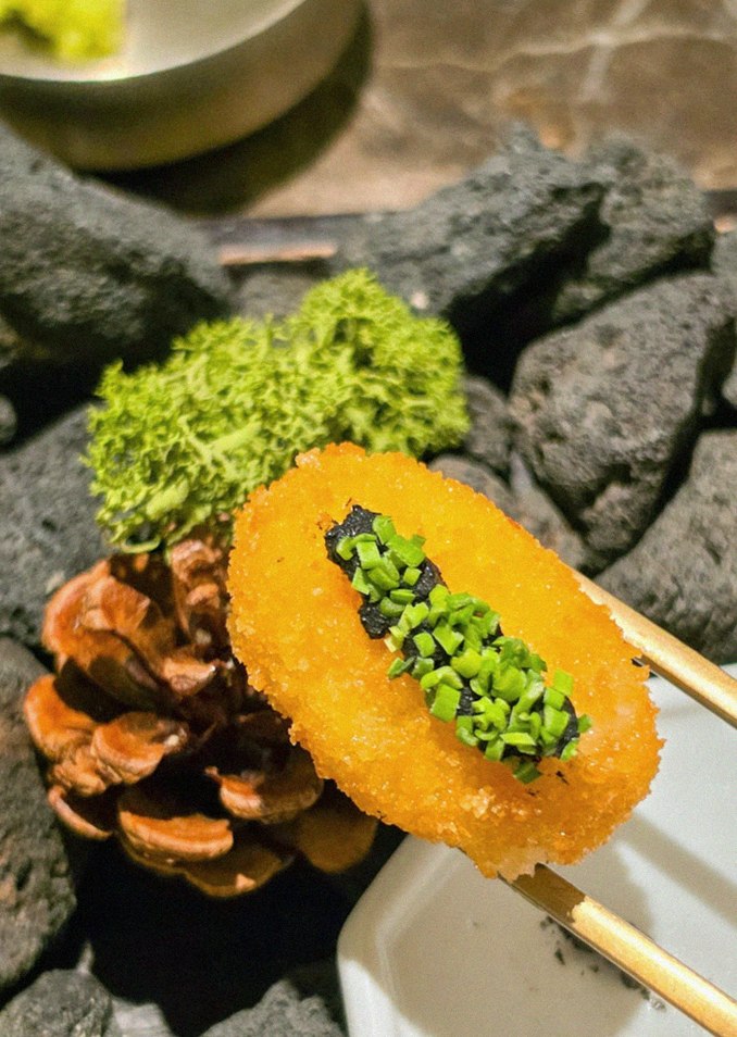 DAEBOJUNG City Hall · a plated course of Hanwoo beef