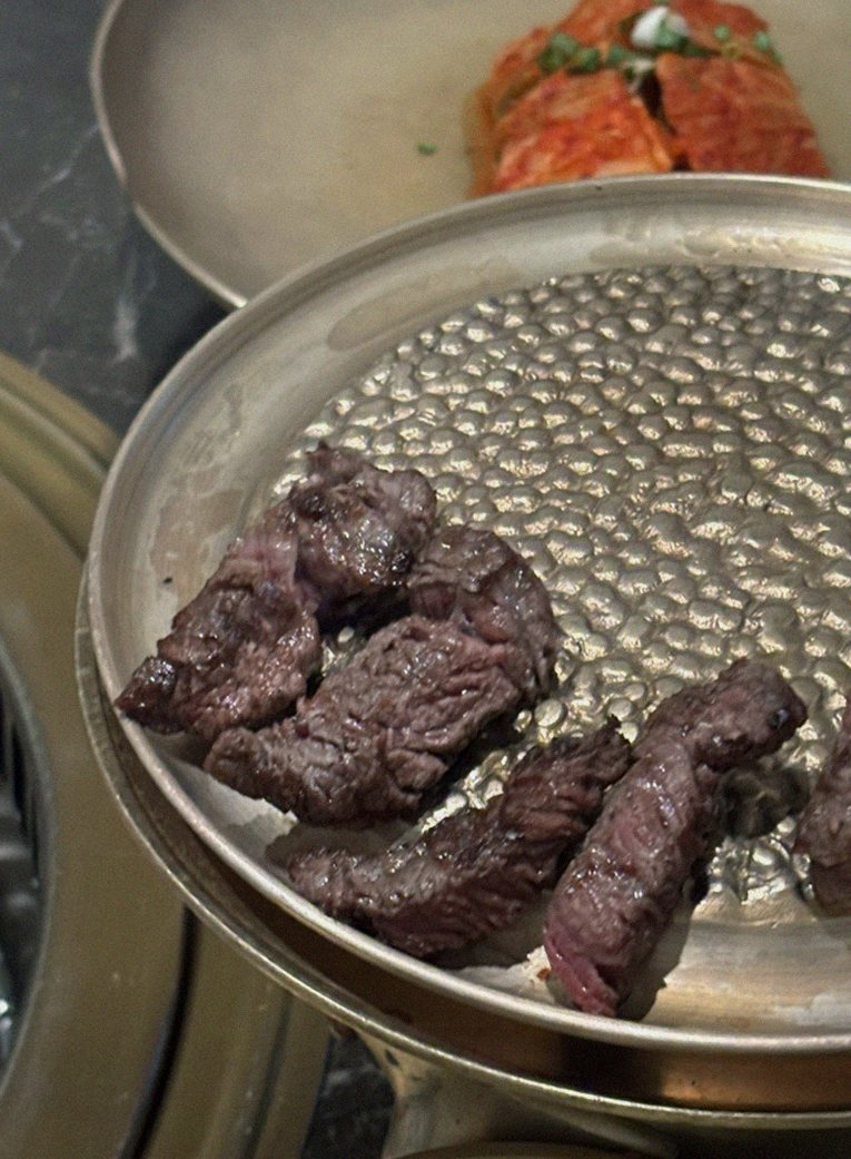 대보정 시청역점 · 서울역 맛집 한우오마카세 · 비장탄 그릴 위에서 익어가는 한우