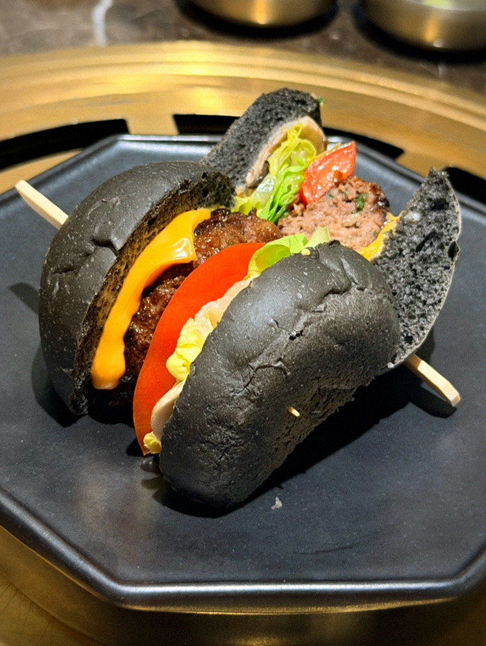 대보정 시청역점 · 서울역 맛집 한우오마카세 · 한 접시씩 정성껏 플레이팅된 한우 코스 요리