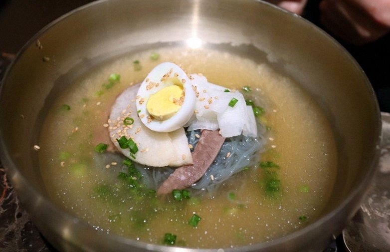 대보정 시청역점 · 광화문 한정식 서울 한우오마카세 · 신선한 한우 육회