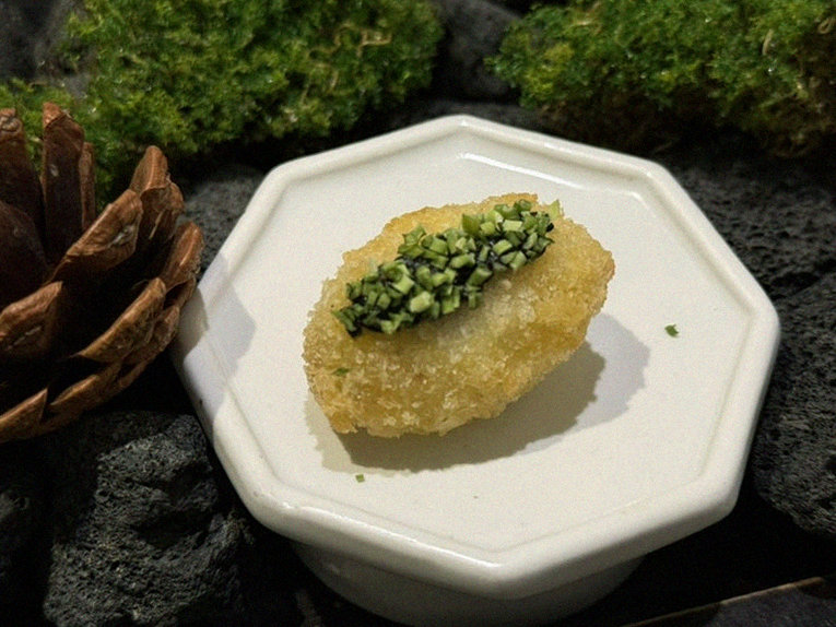 DAEBOJUNG City Hall · fresh Hanwoo beef tartare (yukhoe)