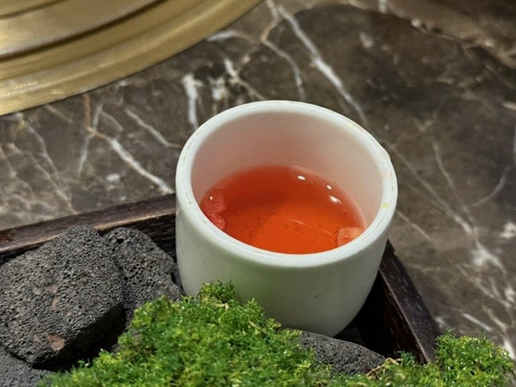 DAEBOJUNG City Hall · a warm soup to finish the course