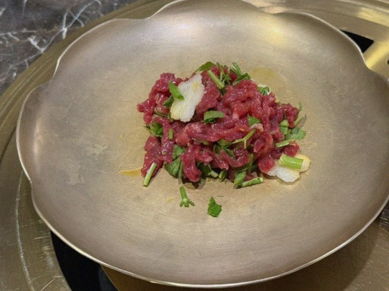 DAEBOJUNG City Hall · fresh Hanwoo beef tartare (yukhoe)