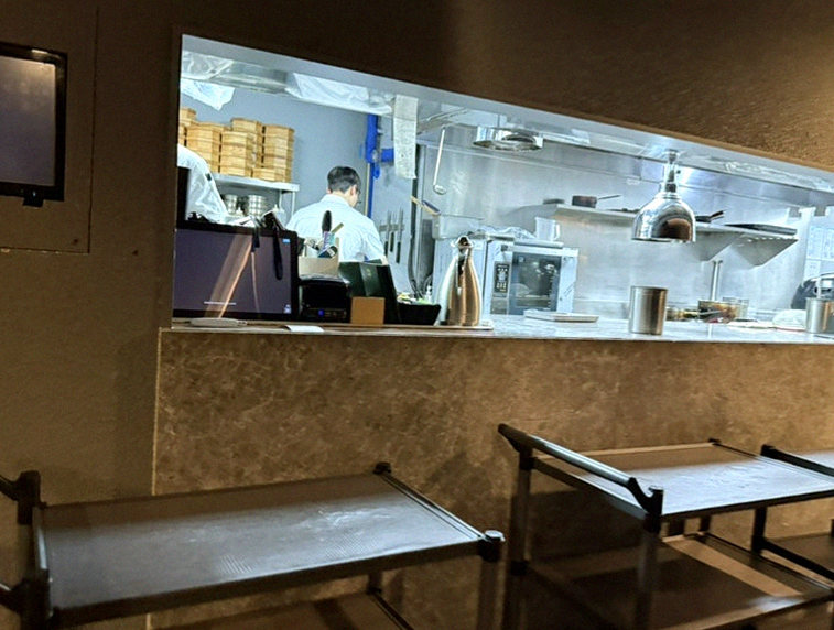 DAEBOJUNG City Hall · a private dining room — every table is a private room