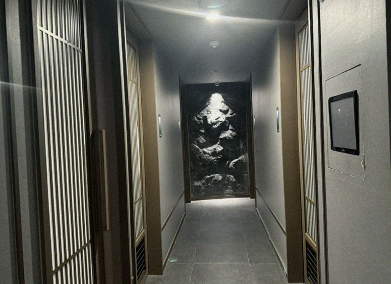 DAEBOJUNG City Hall · a private dining room — every table is a private room