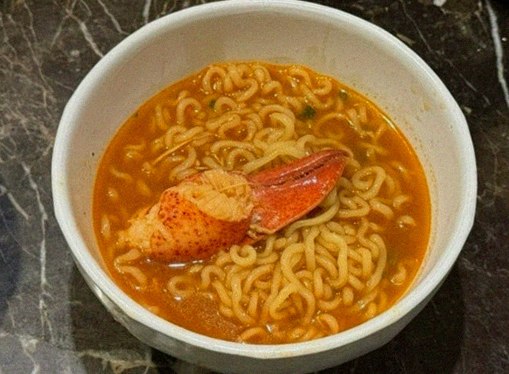 DAEBOJUNG City Hall · a warm soup to finish the course