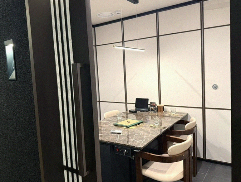 DAEBOJUNG City Hall · a private dining room — every table is a private room