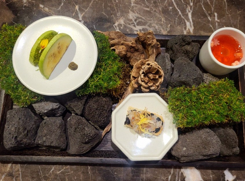 DAEBOJUNG City Hall · a plated course of Hanwoo beef