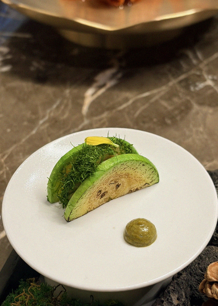 DAEBOJUNG Yeouido · a plated course of Hanwoo beef
