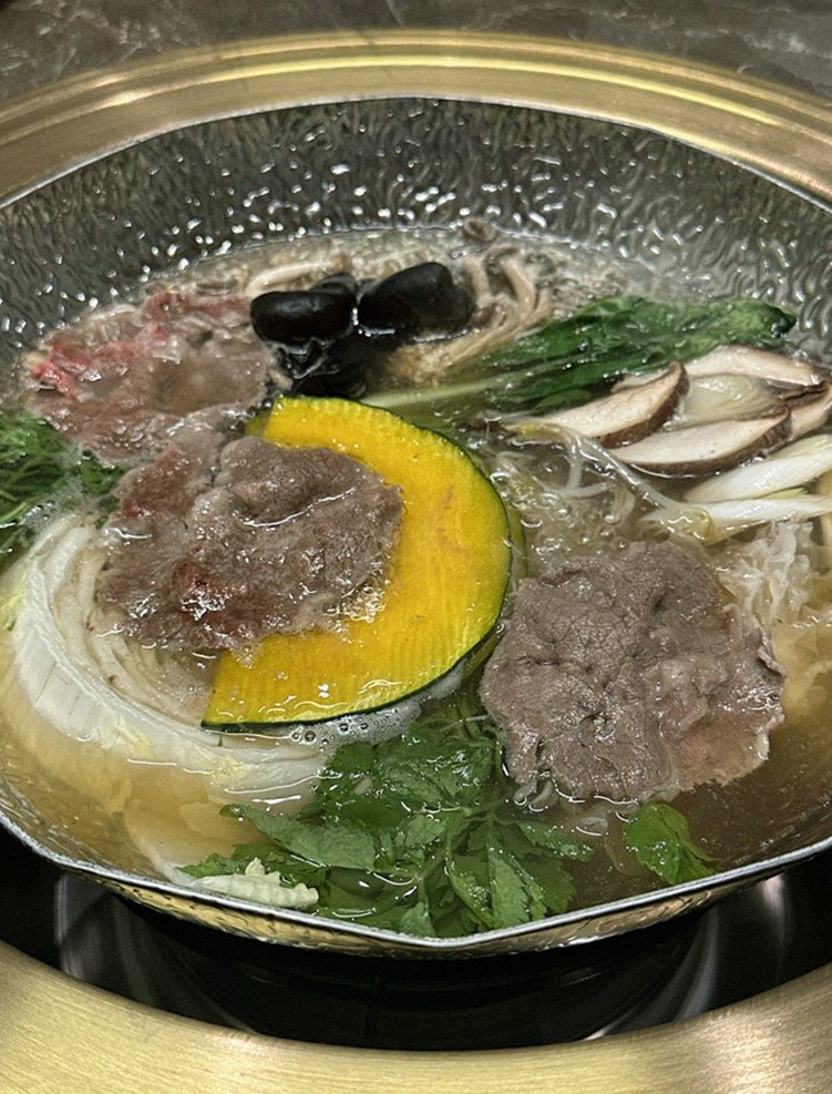 대보정 여의도점 · 여의도 룸식당 여의도 맛집 · 따뜻하게 마무리하는 국물 요리