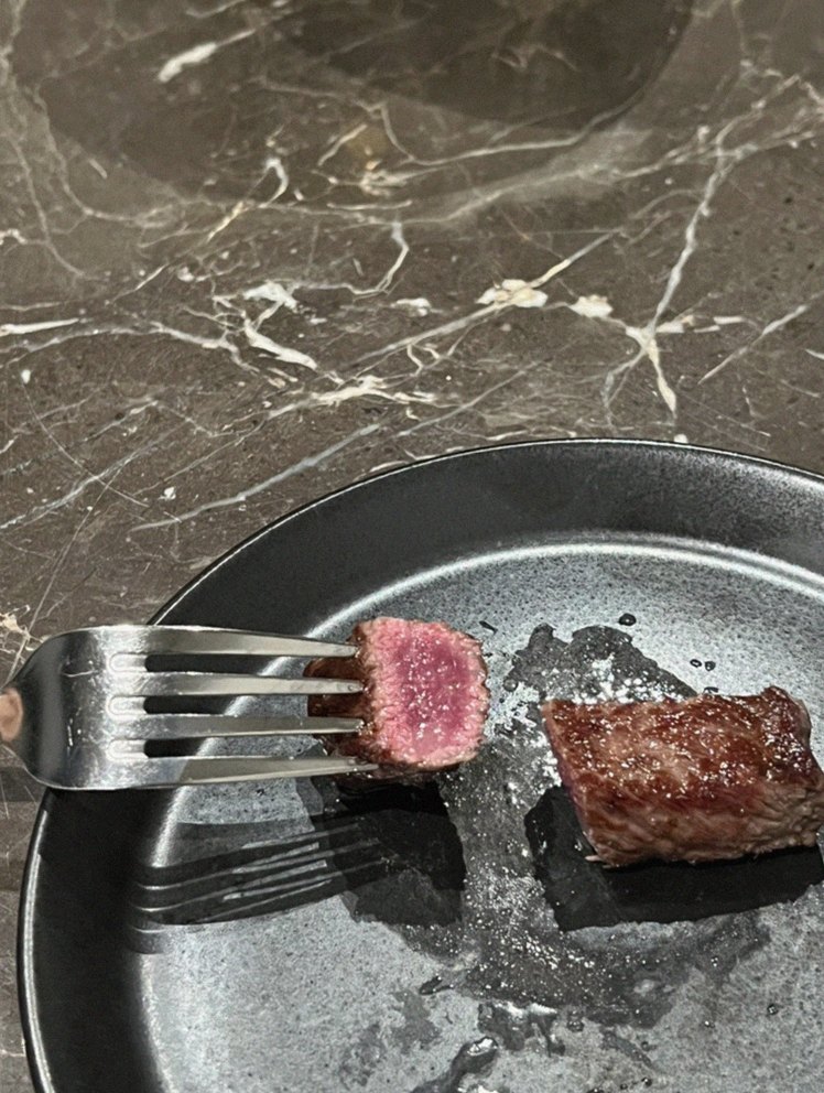 대보정 여의도점 · 여의도 룸식당 여의도 맛집 · 한 접시씩 정성껏 플레이팅된 한우 코스 요리