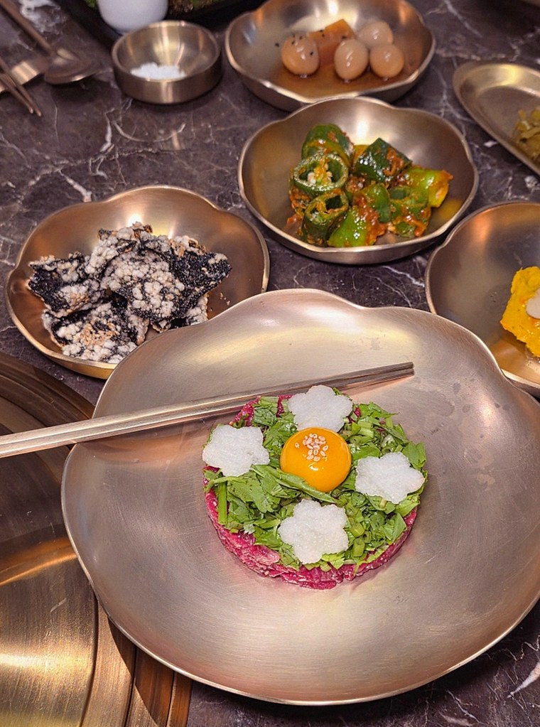 DAEBOJUNG Yeouido · fresh Hanwoo beef tartare (yukhoe)