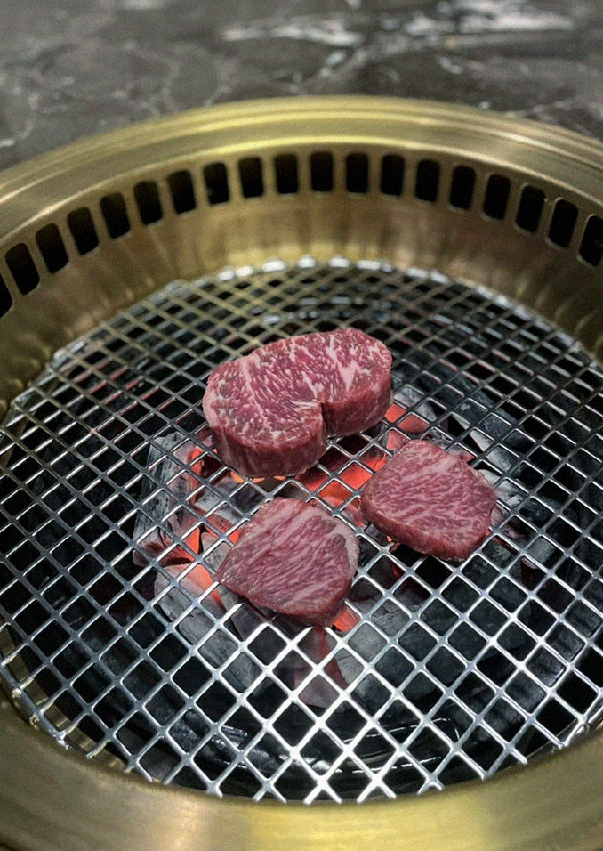 대보정 여의도점 · 여의도 룸식당 여의도 맛집 · 비장탄 그릴 위에서 익어가는 한우