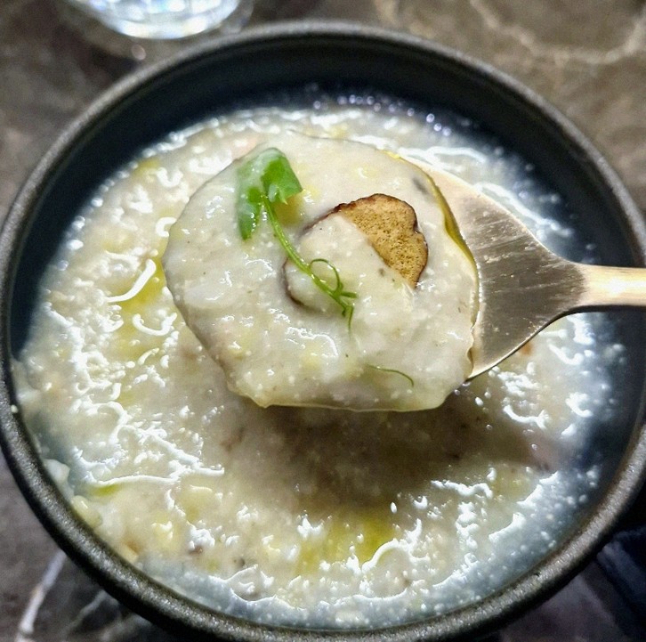 대보정 여의도점 · 여의도 룸식당 여의도 한우오마카세 · 따뜻하게 마무리하는 국물 요리