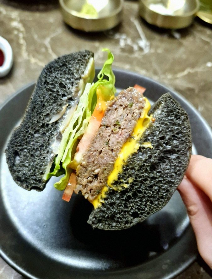대보정 여의도점 · 여의도 룸식당 여의도 한우오마카세 · 신선한 한우 육회
