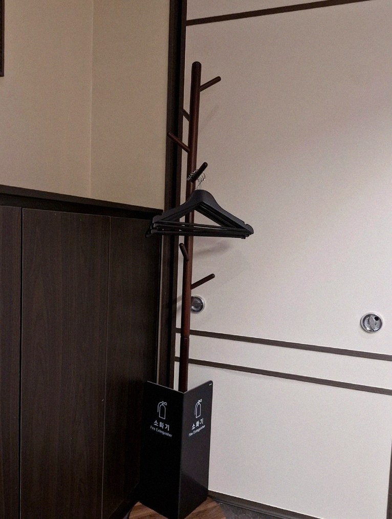 대보정 여의도점 · 여의도 룸식당 여의도 한우오마카세 · 매장 입구와 안내