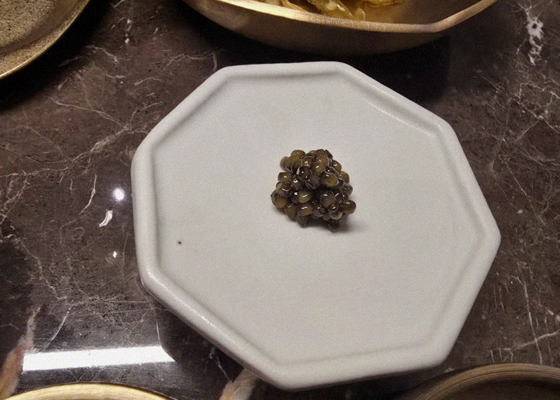 대보정 여의도점 · 여의도 룸식당 여의도 맛집 · 시그니처 한우 쇼잉 — 진열함에 담긴 마블링 한우와 캐비아