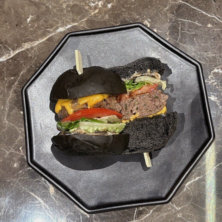 DAEBOJUNG Yeouido · a plated course of Hanwoo beef