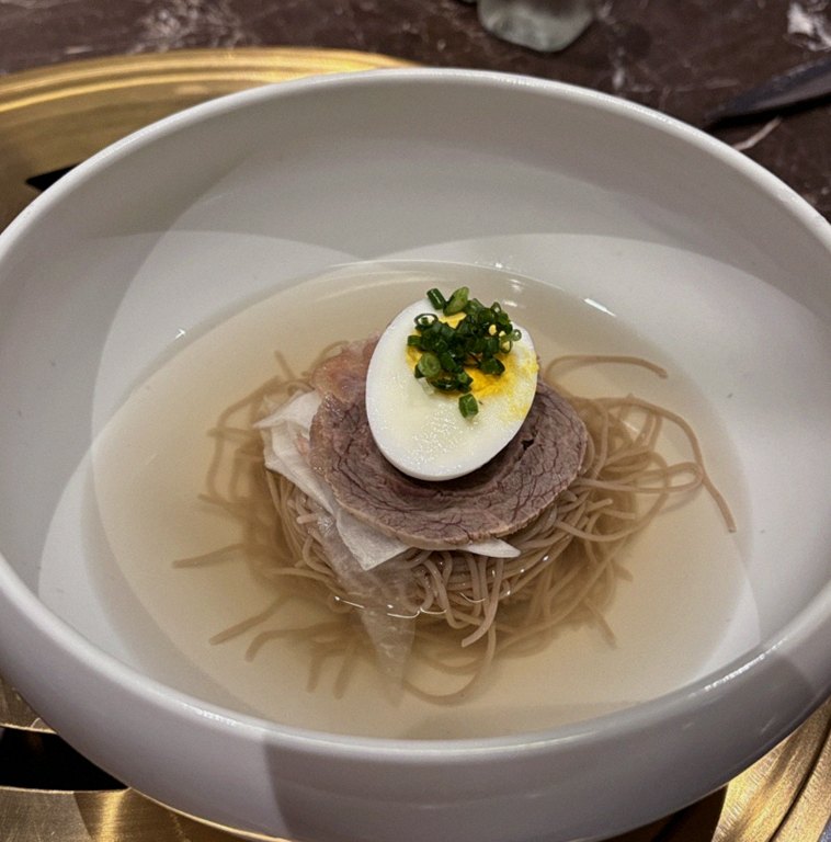 DAEBOJUNG Yeouido · a plated course of Hanwoo beef
