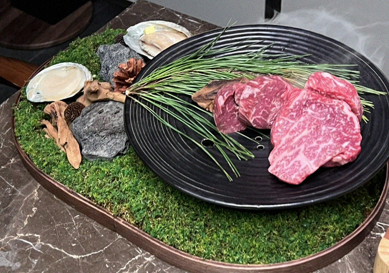 대보정 여의도점 · 여의도 룸식당 여의도 맛집 · 비장탄 그릴 위에서 익어가는 한우