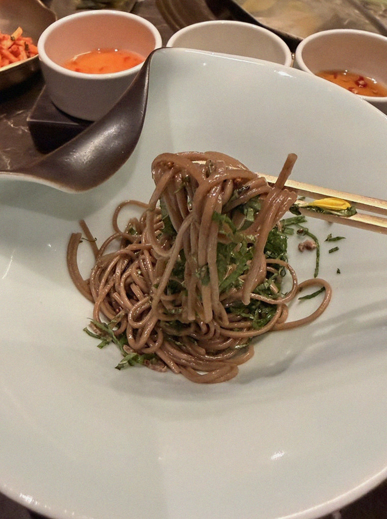 DAEBOJUNG Yeouido · 新鲜韩牛生拌牛肉