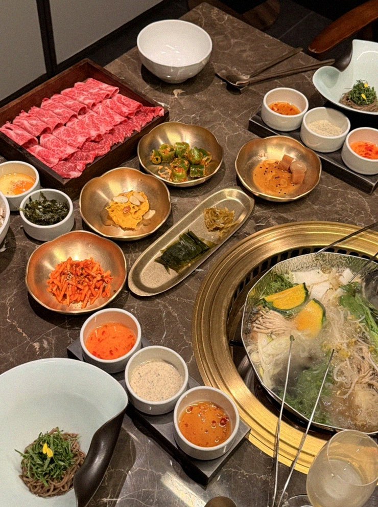 DAEBOJUNG Yeouido · 精致的韩式小菜