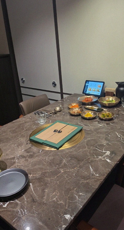 DAEBOJUNG Yeouido · the full Hanwoo omakase table