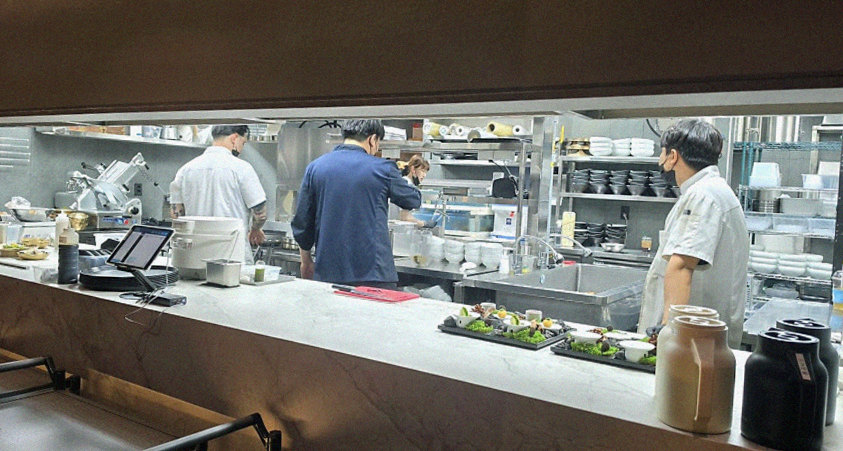 DAEBOJUNG Yeouido · the full Hanwoo omakase table