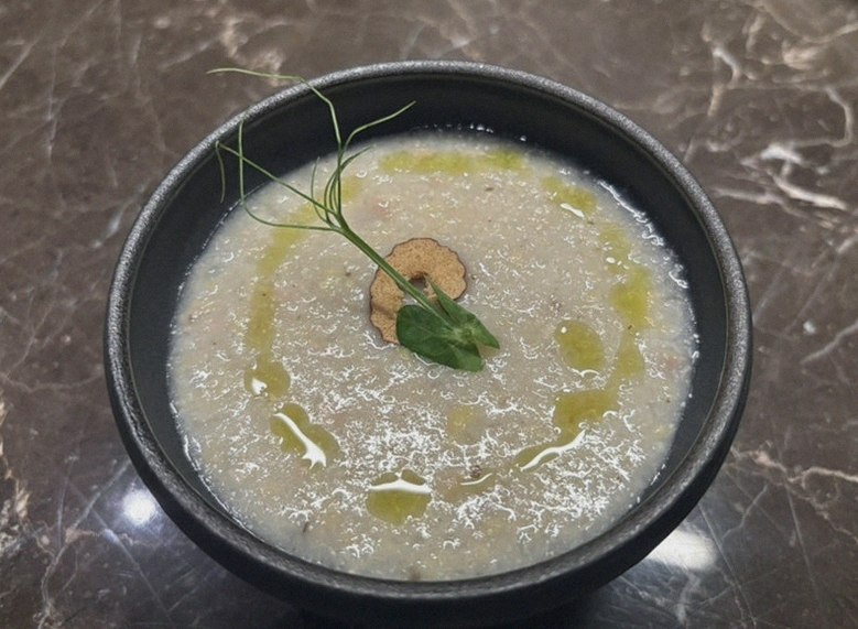 DAEBOJUNG Yeouido · a warm soup to finish the course