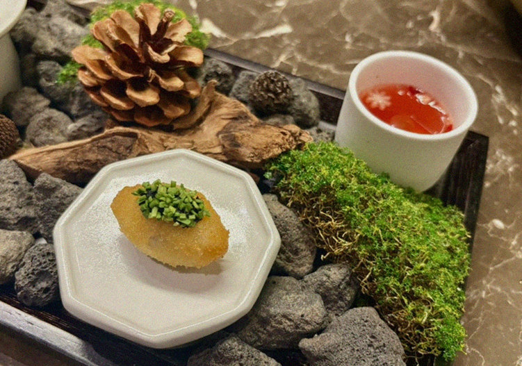 DAEBOJUNG Yeouido · fresh Hanwoo beef tartare (yukhoe)