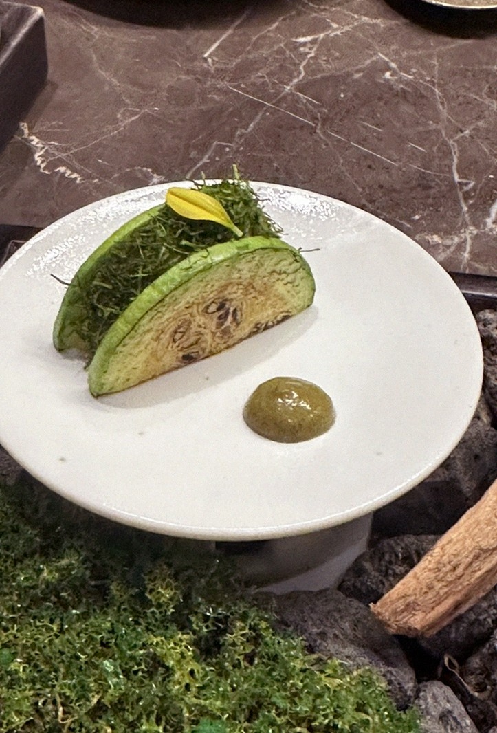 대보정 여의도점 · 여의도 룸식당 여의도 맛집 · 한 접시씩 정성껏 플레이팅된 한우 코스 요리