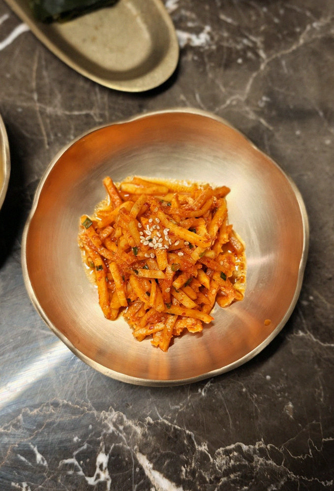 DAEBOJUNG Yeouido · fresh Hanwoo beef tartare (yukhoe)