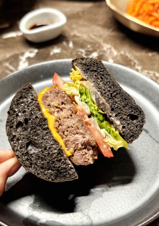 DAEBOJUNG Yeouido · fresh Hanwoo beef tartare (yukhoe)