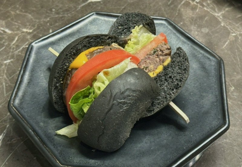 대보정 여의도점 · 여의도 룸식당 여의도 맛집 · 한 접시씩 정성껏 플레이팅된 한우 코스 요리