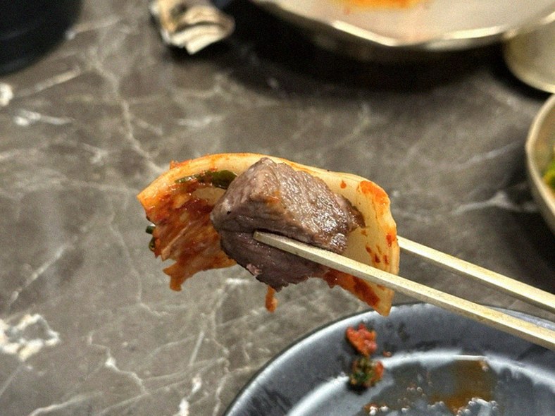 대보정 여의도점 · 여의도 룸식당 여의도 맛집 · 비장탄 그릴 위에서 익어가는 한우