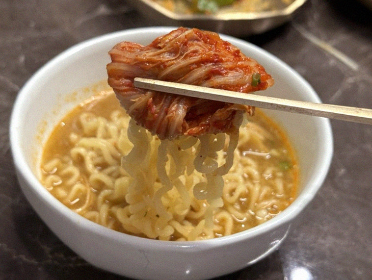 대보정 여의도점 · 여의도 룸식당 여의도 맛집 · 따뜻하게 마무리하는 국물 요리
