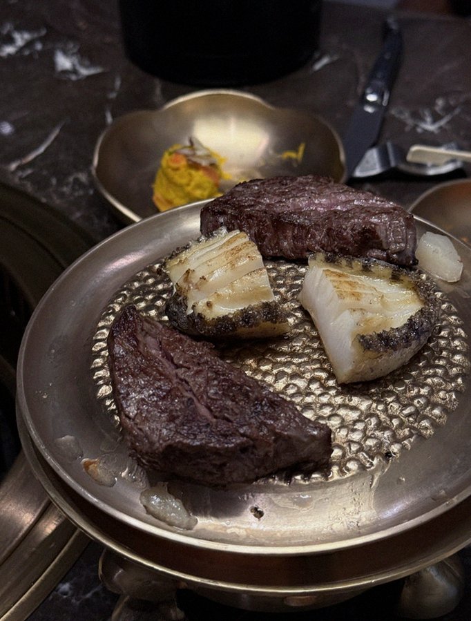 대보정 여의도점 · 여의도 룸식당 여의도 맛집 · 비장탄 그릴 위에서 익어가는 한우