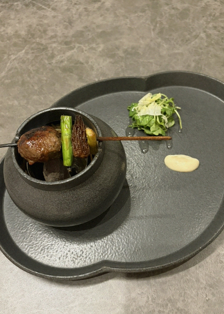 GOWOOGA Gwanghwamun · 逐道精心摆盘的韩牛套餐