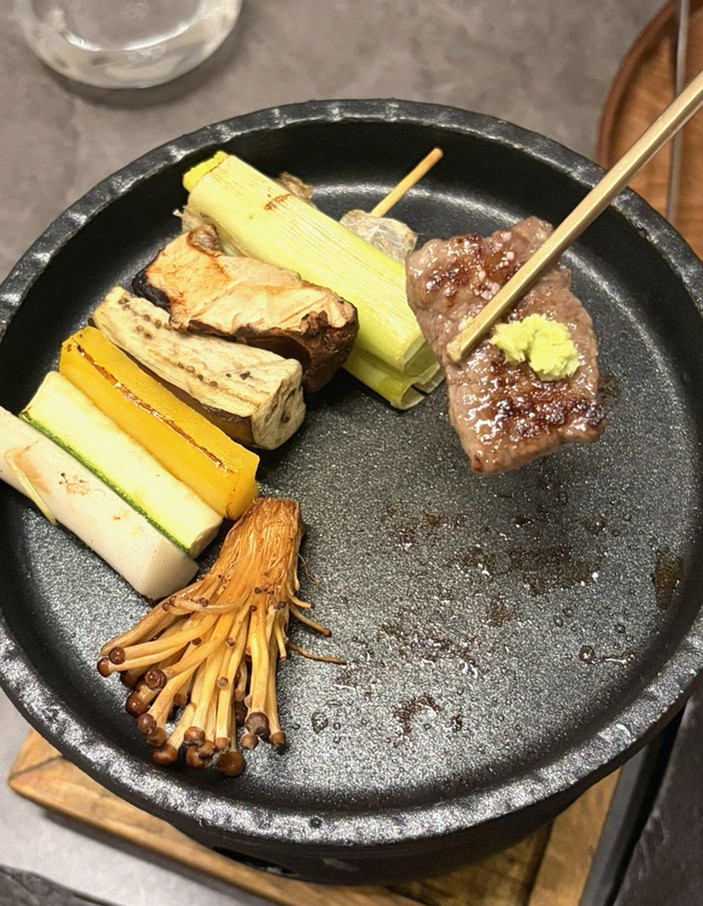 GOWOOGA Gwanghwamun · 备长炭上烤制的韩牛