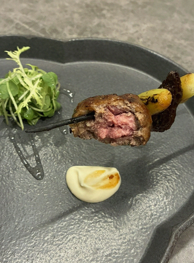 GOWOOGA Gwanghwamun · a plated course of Hanwoo beef