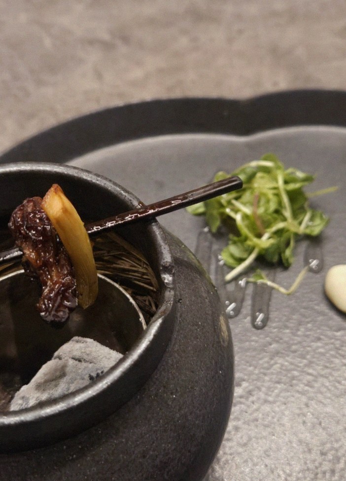 GOWOOGA Gwanghwamun · a plated course of Hanwoo beef