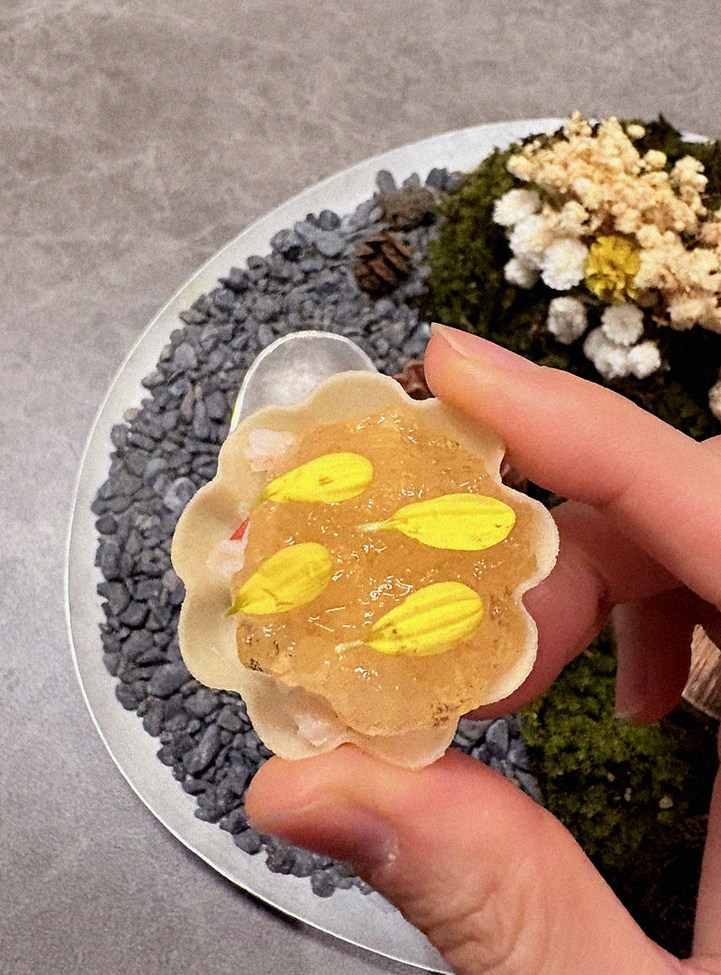 고우가 광화문점 · 광화문 한우오마카세 광화문 룸식당 · 신선한 한우 육회