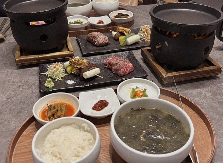 GOWOOGA Gwanghwamun · 精致的韩式小菜